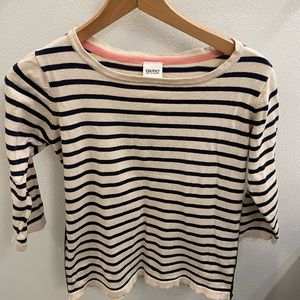 A Danish cotton shirt with zipper details, 3/4 sleeves